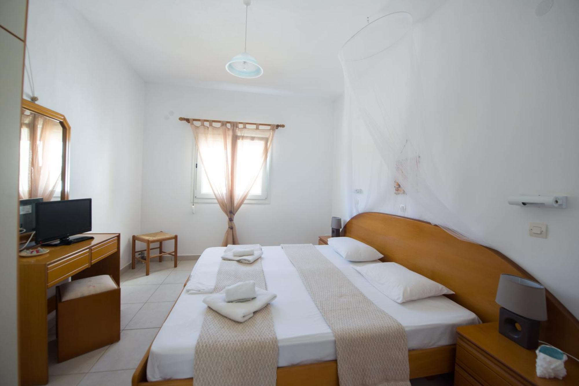 S&C Kosmos Beach Resort 로다 외부 사진