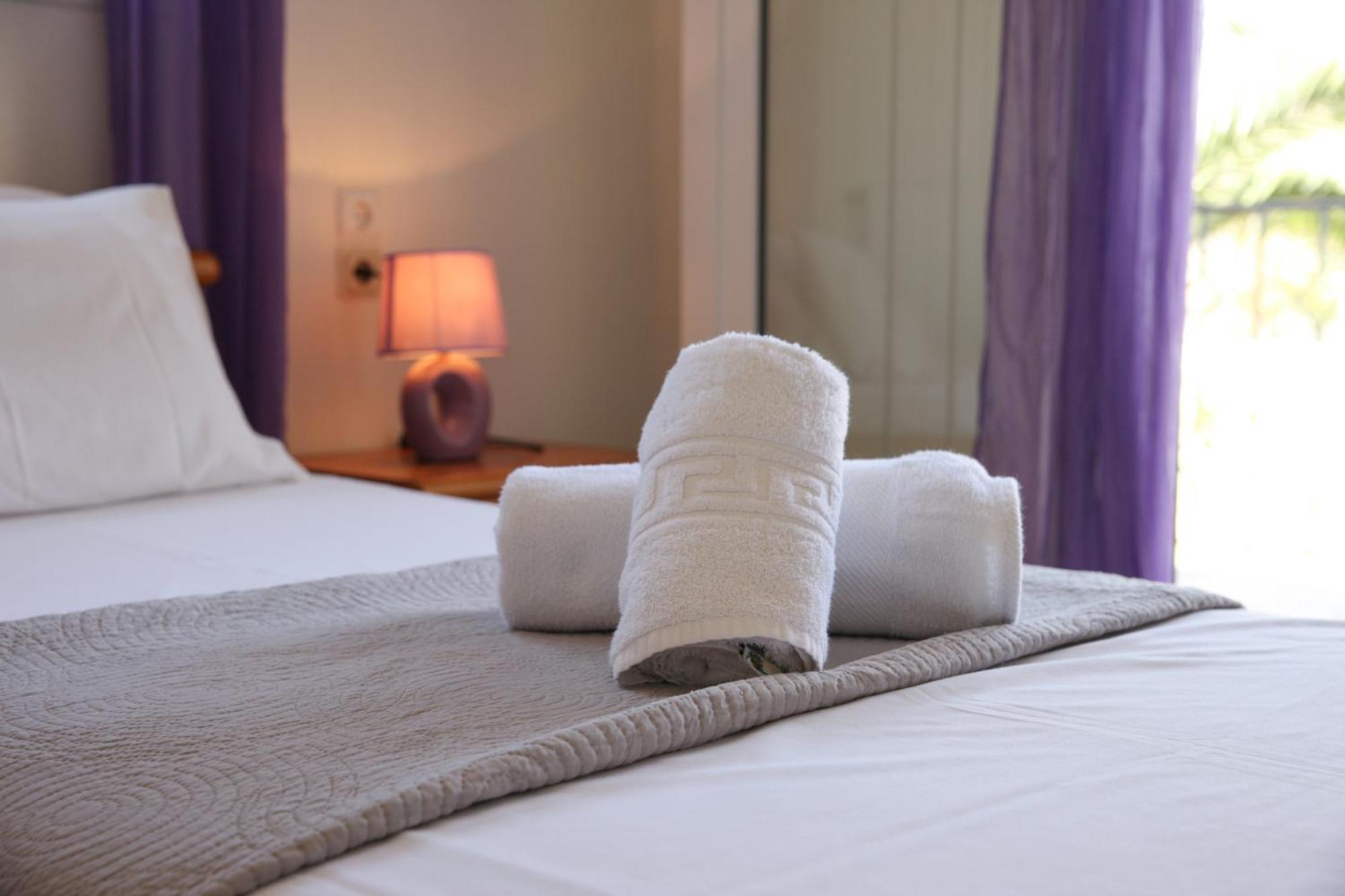 S&C Kosmos Beach Resort 로다 외부 사진