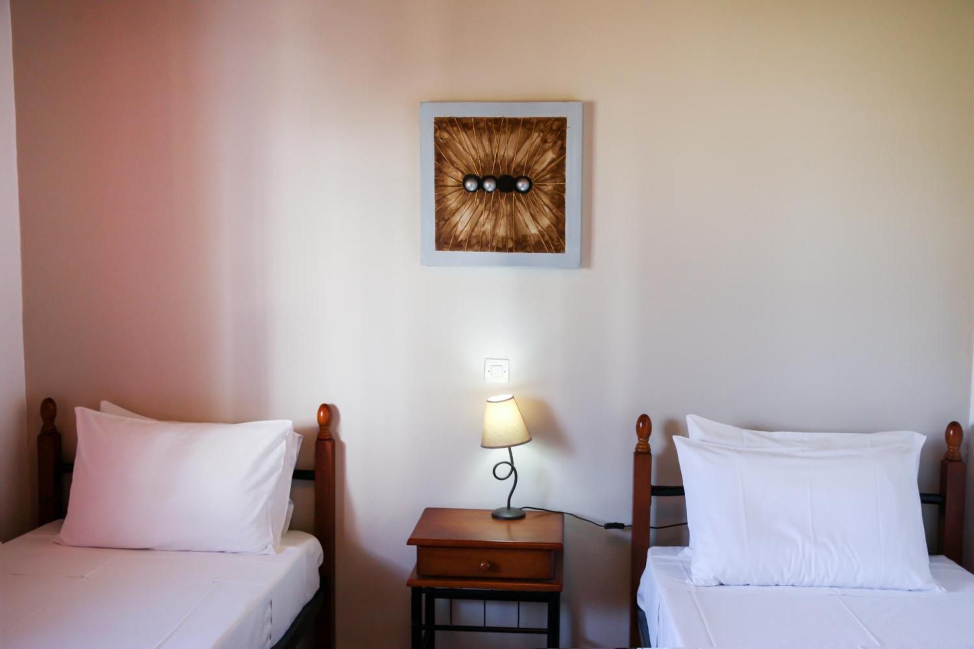 S&C Kosmos Beach Resort 로다 외부 사진