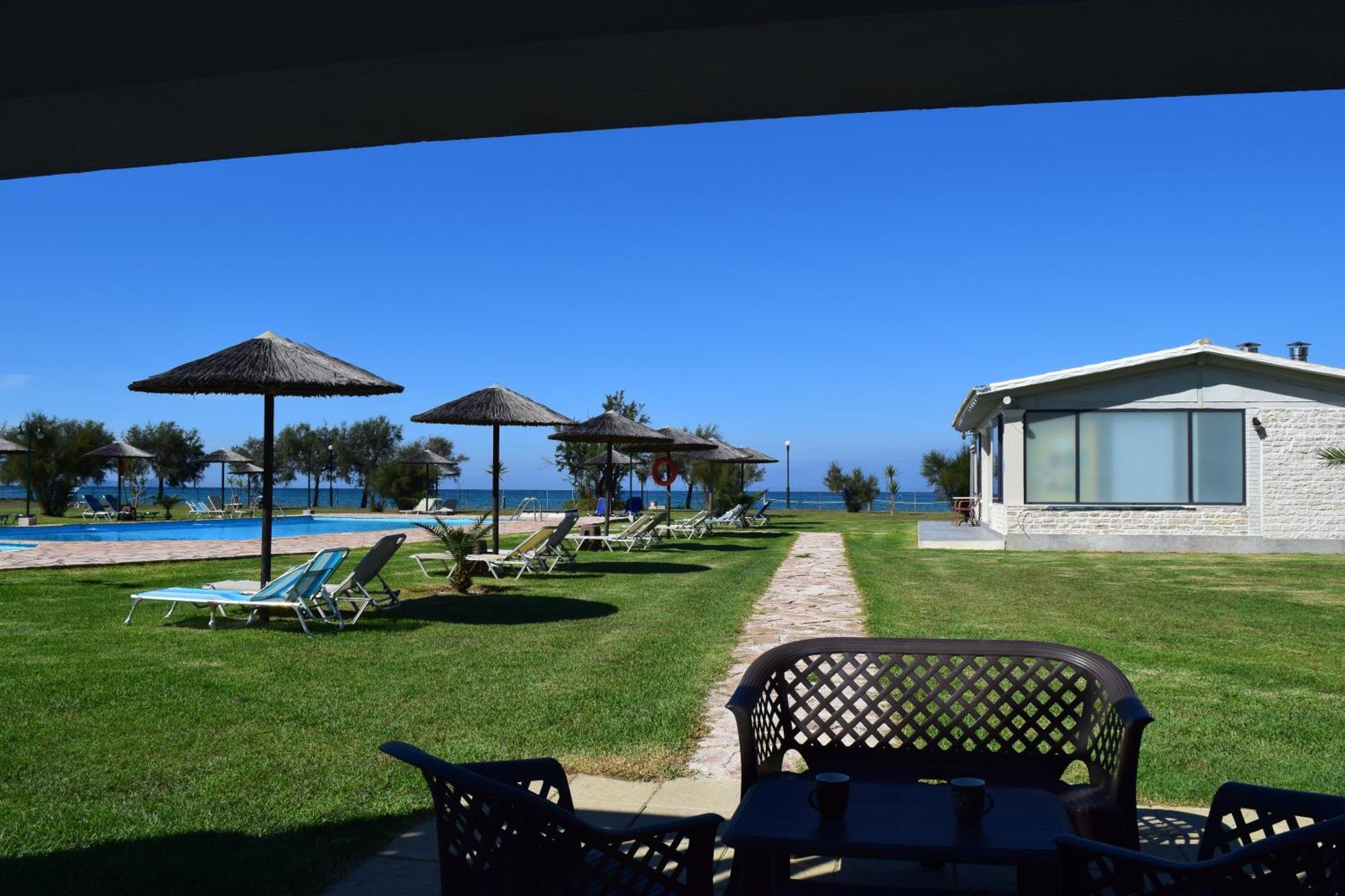 S&C Kosmos Beach Resort 로다 외부 사진