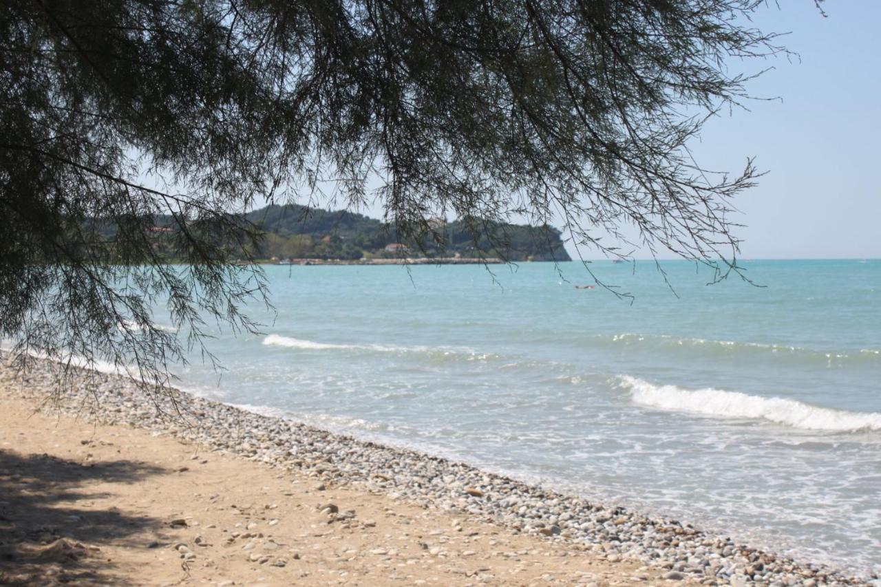 S&C Kosmos Beach Resort 로다 외부 사진